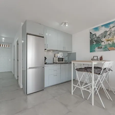 Ocean View In Park Royal I Apartment *